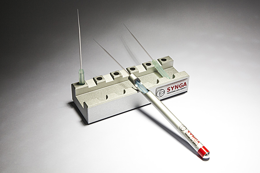SG Rack (for storage of up to 6 open pipettes with bulbs in the working area in horizontal or vertical position)